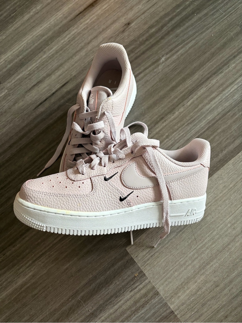 Nike Air Force 1 Light Pink & White Sneakers